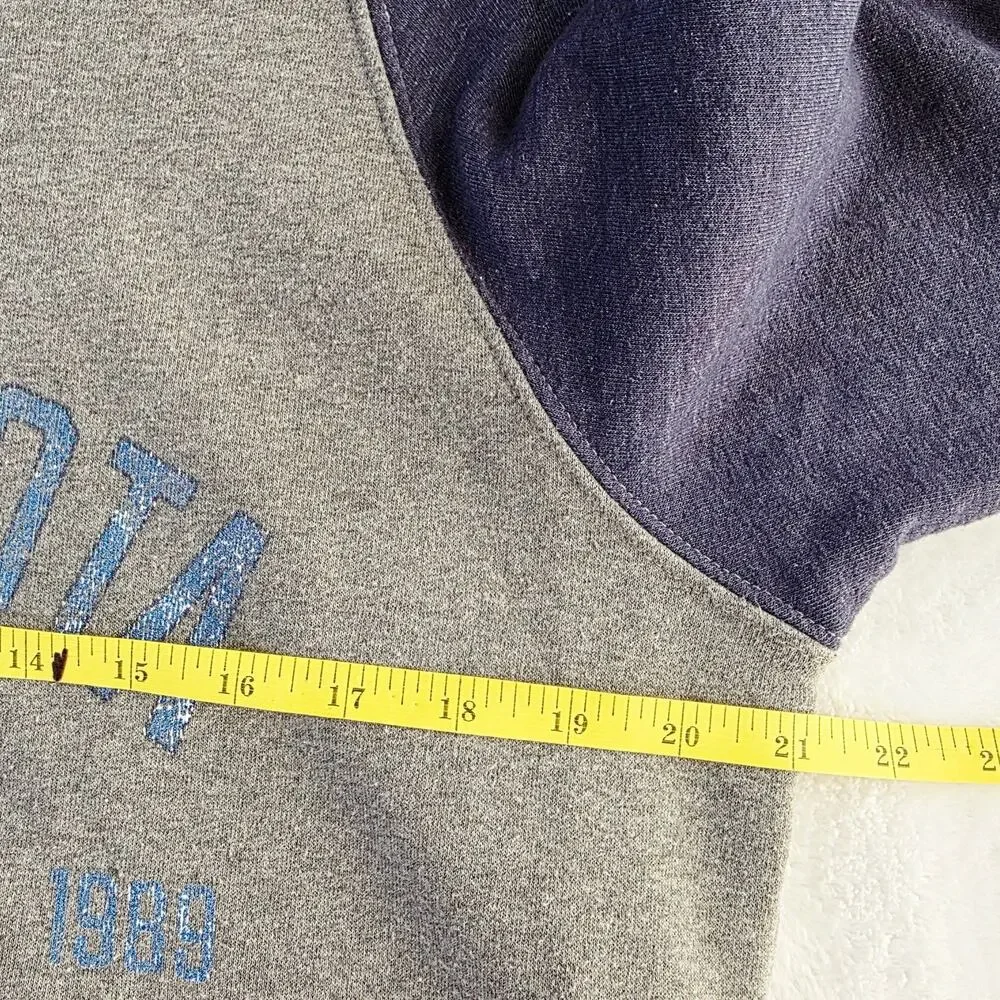 Minnesota Timberwolves Sweatshirt Medium Gray Blue Raglan NBA Athleisure Unisex